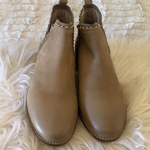 Brand new Steve Madden boots